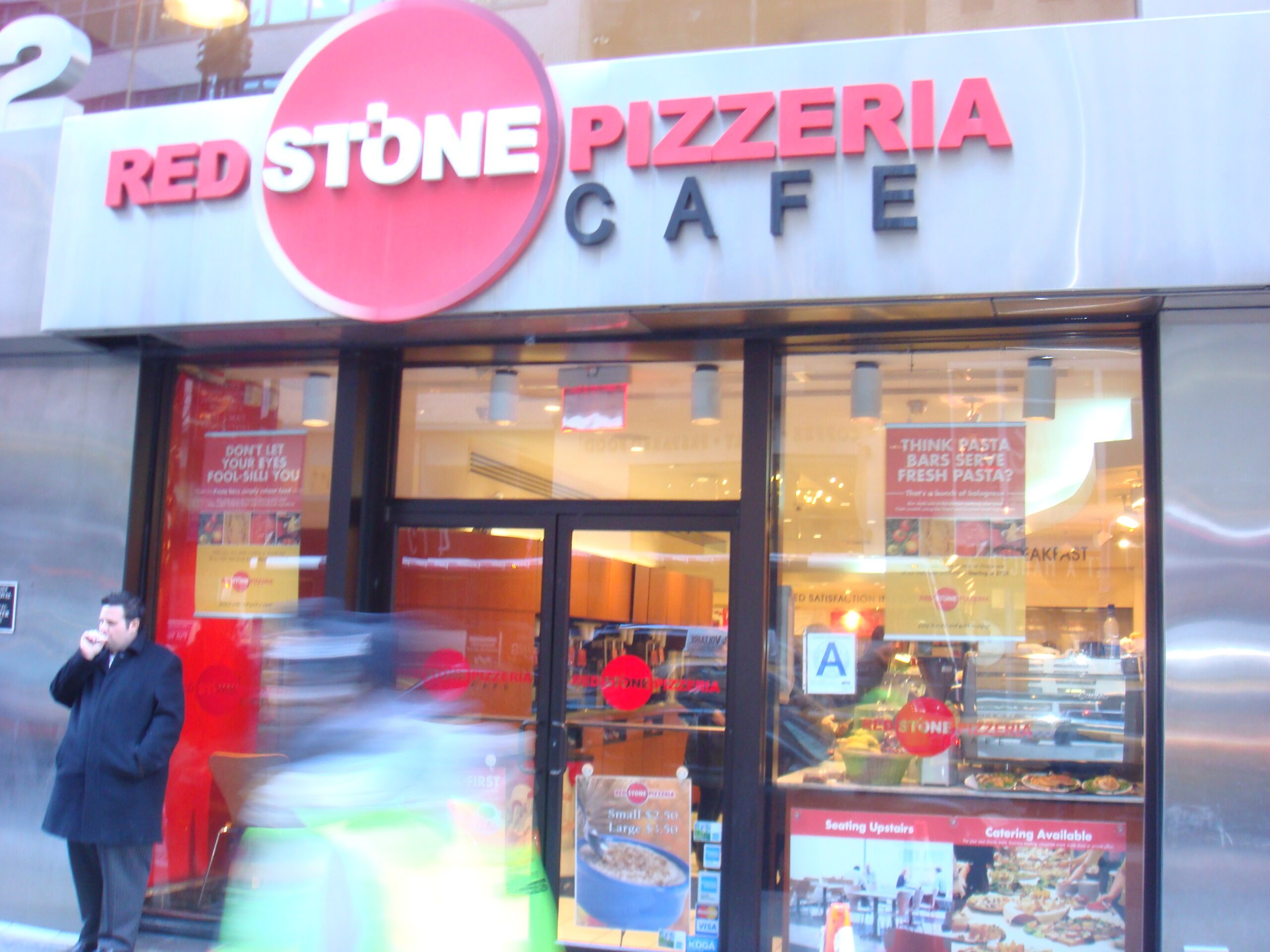 Red Stone Pizzeria Cafe