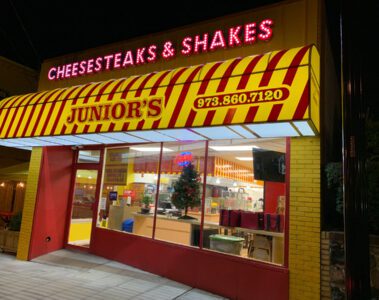 Junior's Cheesesteaks & Shakes